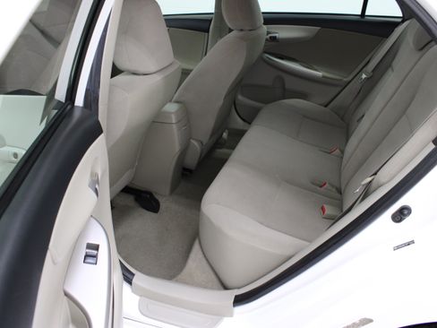 Used 2011 Toyota Corolla LE FWD image 23