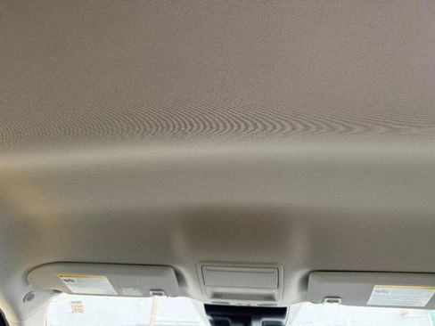 New 2025 Ford Maverick XLT image 14