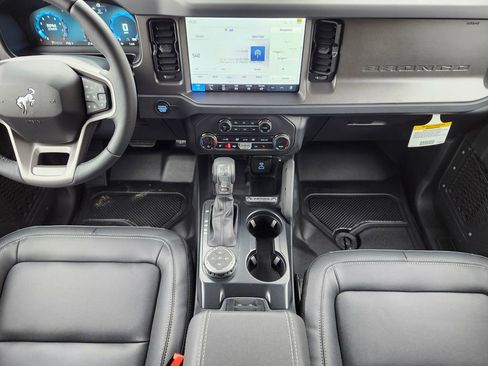 New 2025 Ford Bronco Badlands AWD/4WD image 14