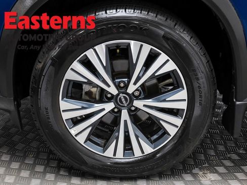 Used 2022 Nissan Rogue SV image 31