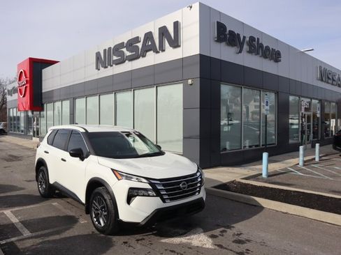 Certified 2025 Nissan Rogue S AWD/4WD image 1