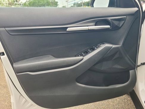 Used 2022 Kia Seltos LX image 16