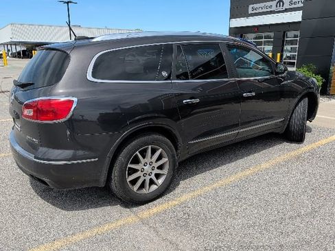 Used 2017 Buick Enclave Leather AWD/4WD image 3