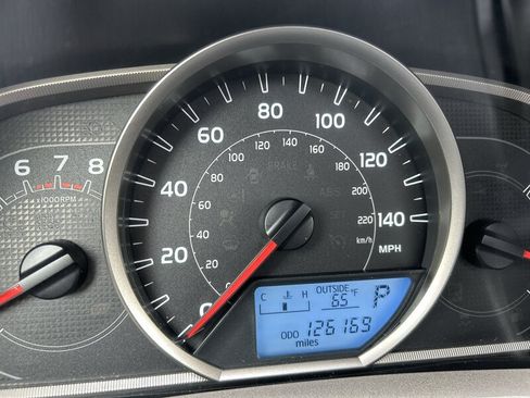 Used 2014 Toyota RAV4 XLE AWD/4WD image 15