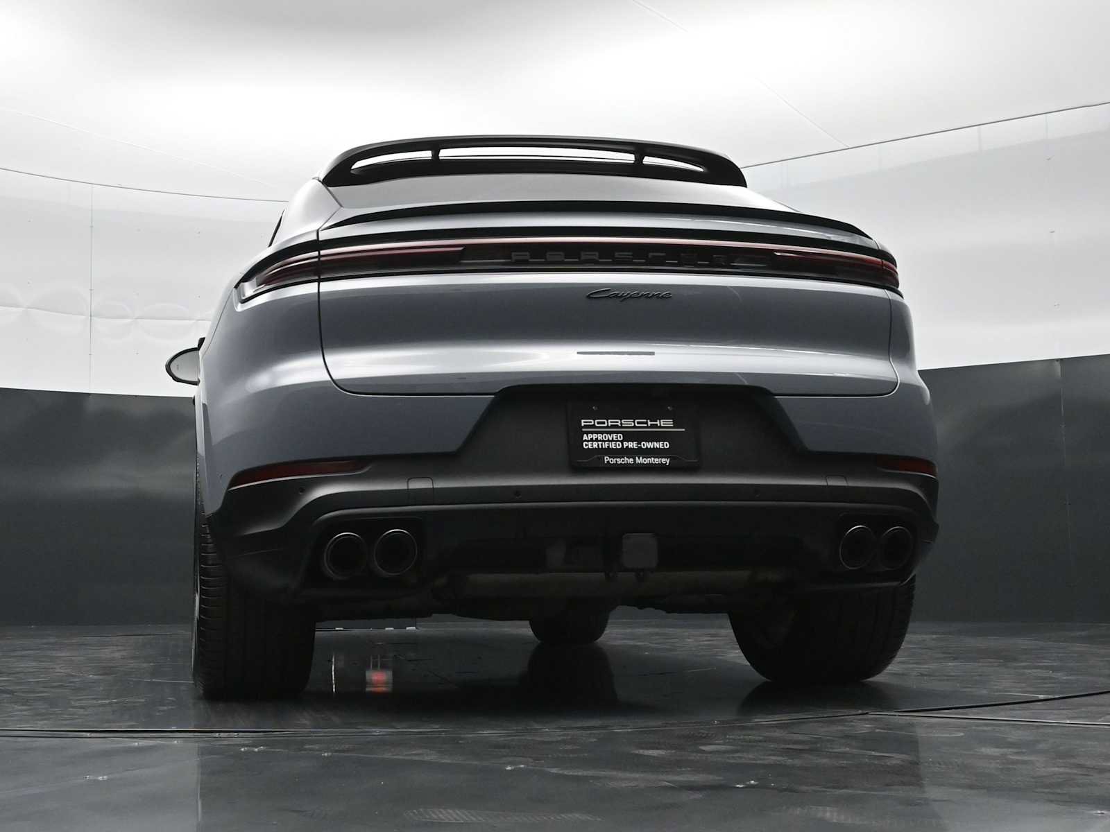 Certified 2024 Porsche Cayenne Coupe AWD/4WD image 40