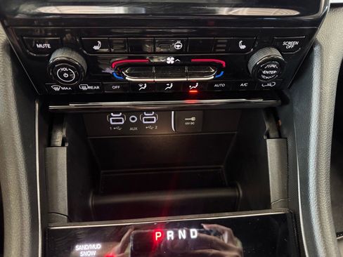 Used 2025 Jeep Grand Cherokee L Limited w/ Trailer Tow Package image 22