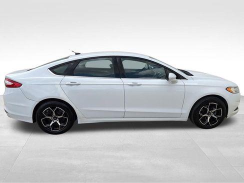 Used 2013 Ford Fusion SE image 5