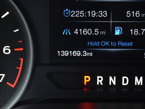 Used 2018 Ford F150 XLT w/ Trailer Tow Package image 28