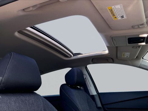 Used 2025 Honda Accord SE image 13