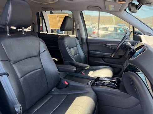 Used 2019 Honda Pilot Touring image 16