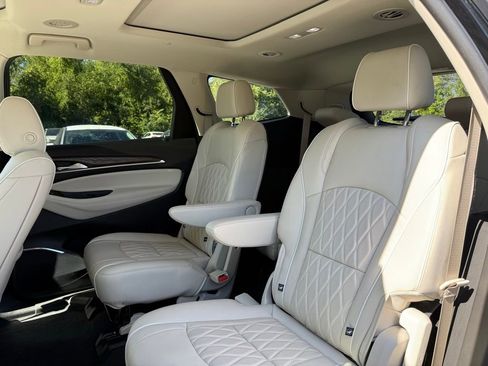 Used 2023 Buick Enclave Avenir w/ Avenir Technology Package image 14