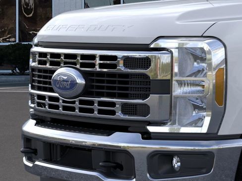 New 2025 Ford F250 XLT image 33