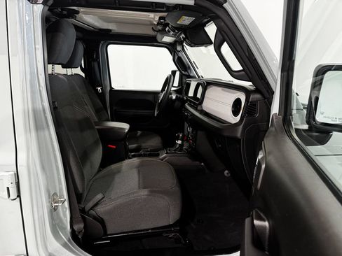 Used 2024 Jeep Wrangler Unlimited Sport AWD/4WD image 20