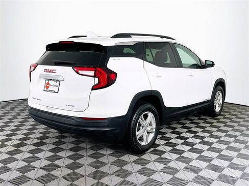 Certified 2023 GMC Terrain SLE w/ Driver Convenience Package image 9