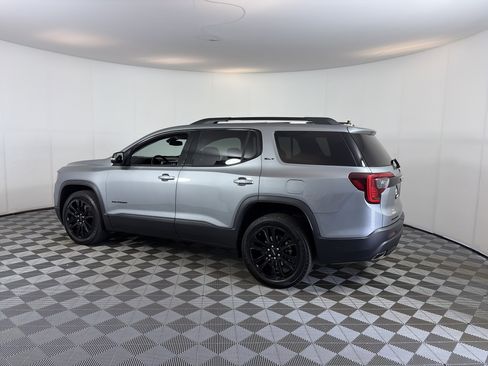 Used 2023 GMC Acadia SLT w/ Elevation Edition AWD/4WD image 4