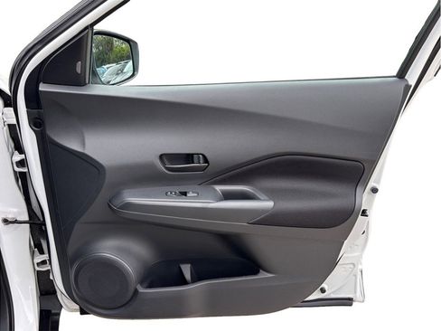 Used 2021 Nissan Kicks S FWD image 35