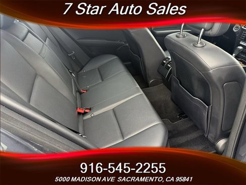 Used 2014 Mercedes-Benz C 250 Sedan image 19