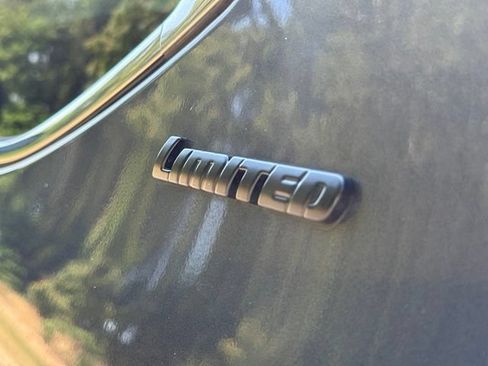 Used 2022 Toyota Tundra Limited AWD/4WD image 37