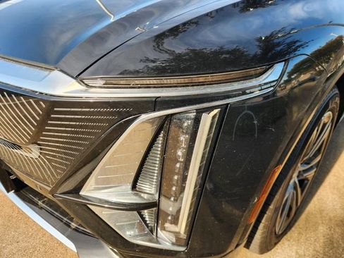 Used 2024 Cadillac Lyriq Luxury RWD image 7