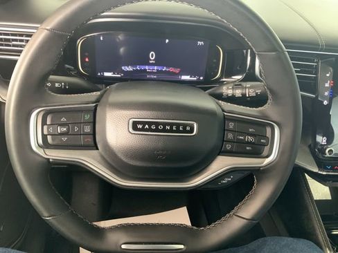 Used 2023 Jeep Wagoneer Series II image 21