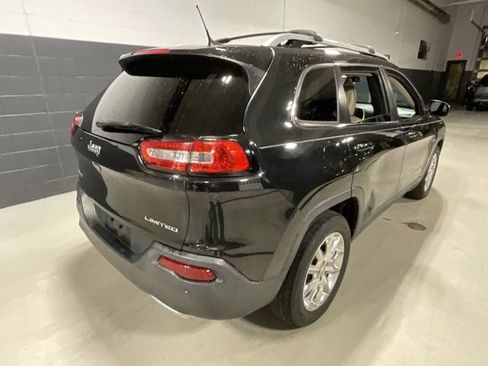 Used 2015 Jeep Cherokee Limited w/ Luxury Group AWD/4WD image 14