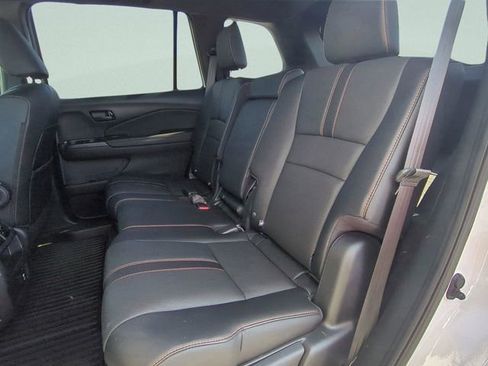 Used 2023 Honda Passport TrailSport image 37