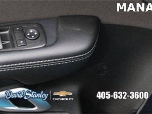 Used 2023 Dodge Challenger R/T w/ Blacktop Package image 10