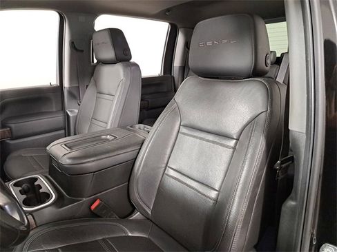 Used 2022 GMC Sierra 2500 Denali w/ Denali Black Diamond Edition image 20