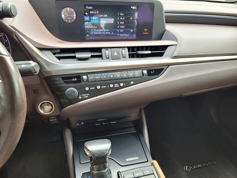 Used 2019 Lexus ES 350 image 39