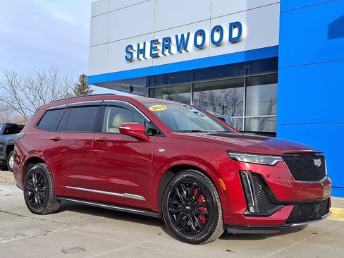 Used 2022 Cadillac XT6 Sport w/ Platinum Package image 1