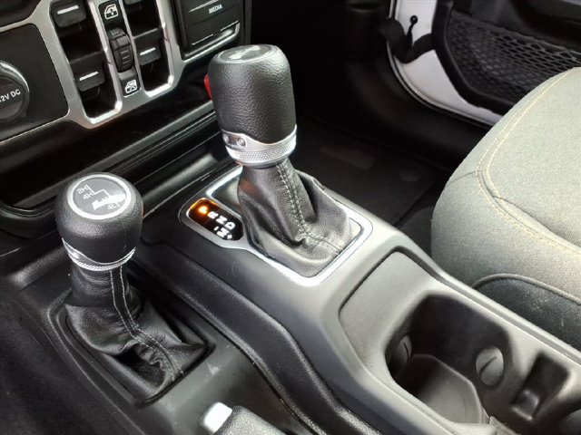 Used 2025 Jeep Wrangler Unlimited Sport AWD/4WD image 22