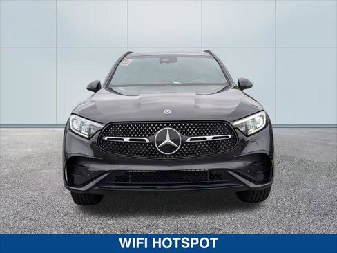 Used 2025 Mercedes-Benz GLC 300 image 8