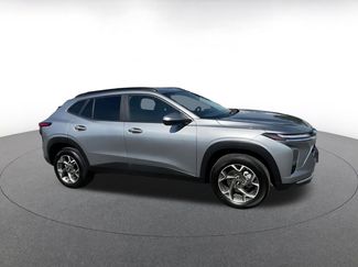 Used 2025 Chevrolet Trax LT w/ LT Convenience Package video 2