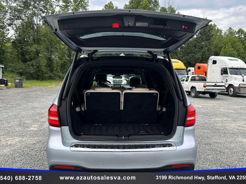 Used 2017 Mercedes-Benz GLS 550 4MATIC image 11