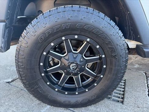 Used 2017 Jeep Wrangler Unlimited Sport w/ Quick Order Package 24S image 10