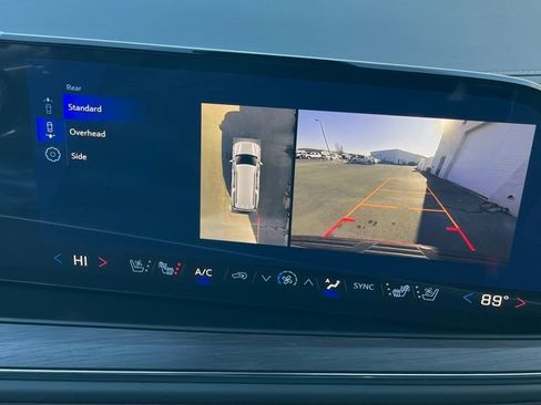 New 2026 Chevrolet Suburban Premier AWD/4WD image 19