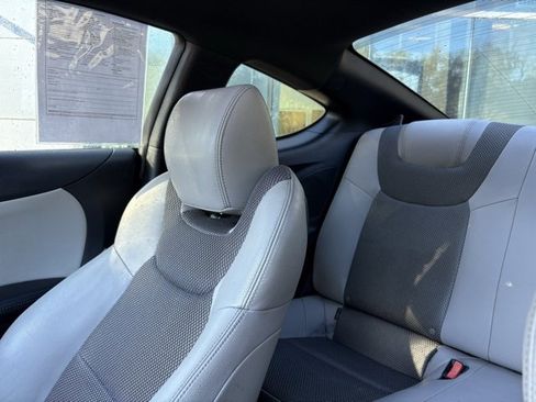 Used 2014 Hyundai Genesis 2.0T image 22