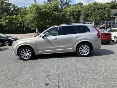 Used 2016 Volvo XC90 T6 Momentum AWD/4WD image 8