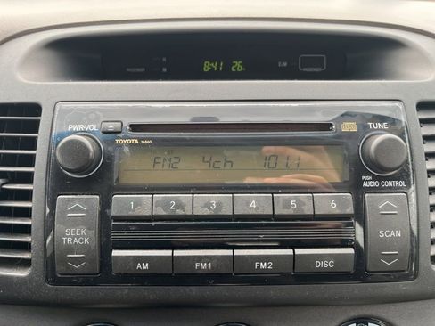 Used 2005 Toyota Camry STD image 16