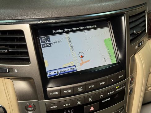 Used 2013 Lexus LX 570 4WD image 59