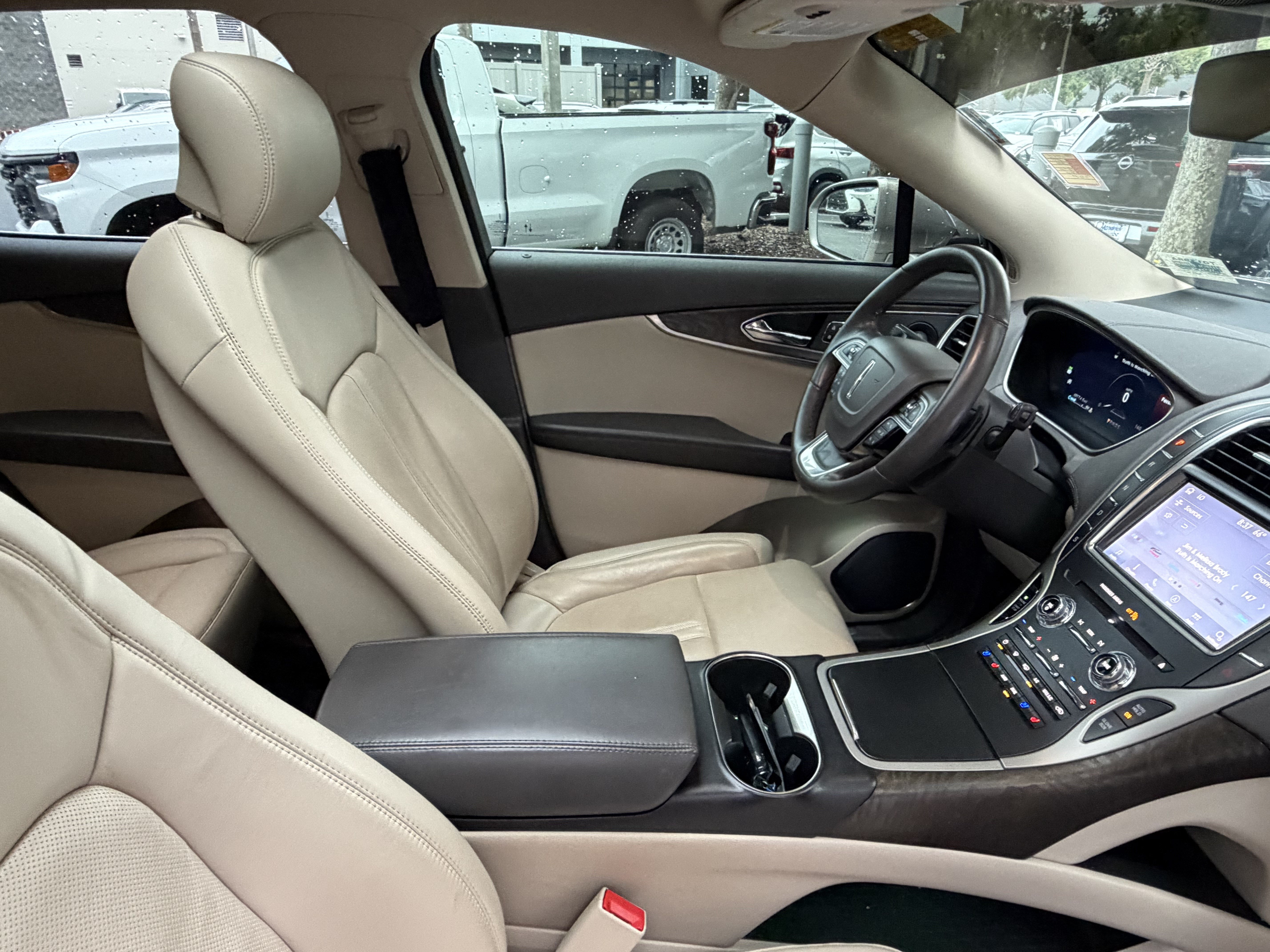 Used 2020 Lincoln Nautilus Reserve w/ Equipment Group 201A FWD image 44