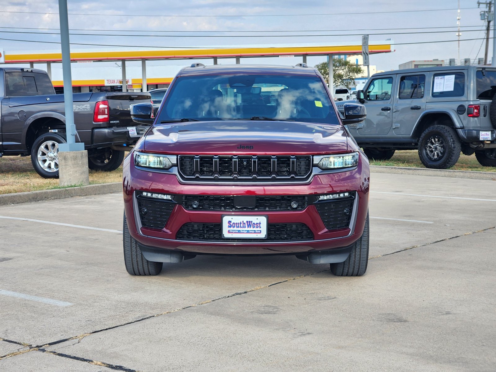 Used 2026 Jeep Grand Cherokee L Limited AWD/4WD image 6