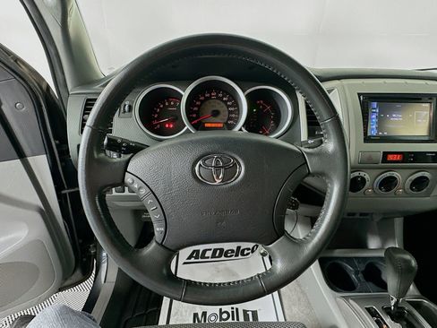 Used 2011 Toyota Tacoma PreRunner w/ TRD Sport Pkg RWD image 11