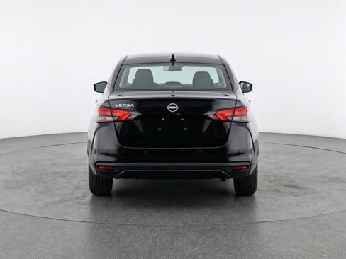 Used 2025 Nissan Versa SV image 6