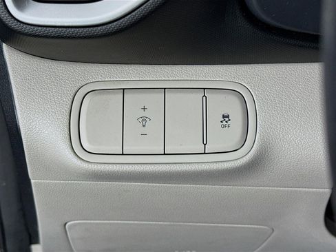 Certified 2023 Hyundai Venue SEL w/ Cargo Package image 10