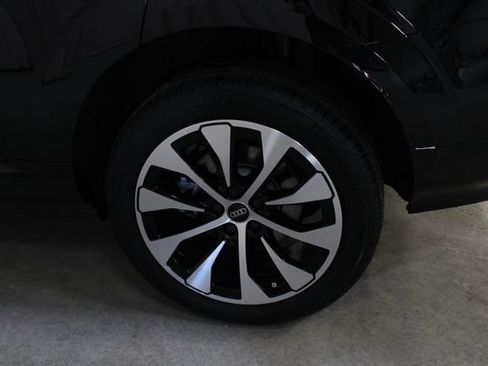 New 2026 Audi Q3 quattro 2.0T AWD/4WD image 29
