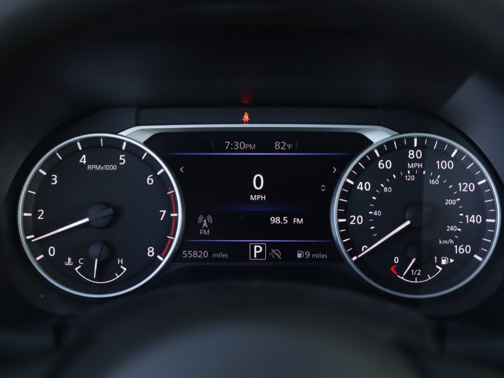 Used 2024 Nissan Sentra SV FWD image 11