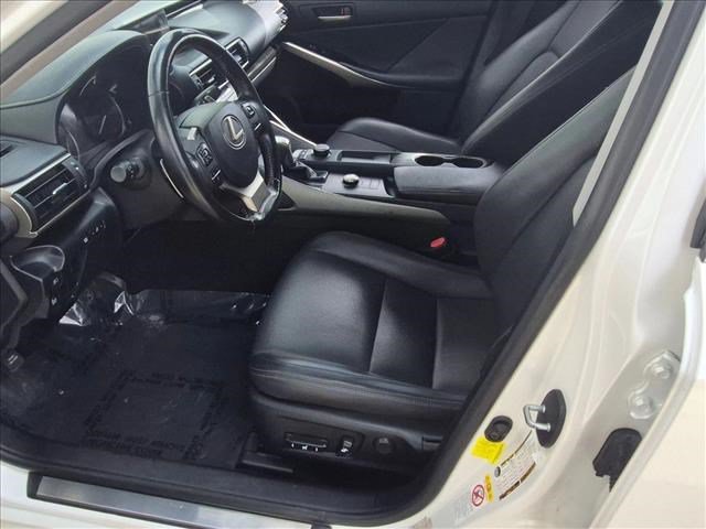 Used 2018 Lexus IS 300 w/ Accessory Package 2 RWD image 13