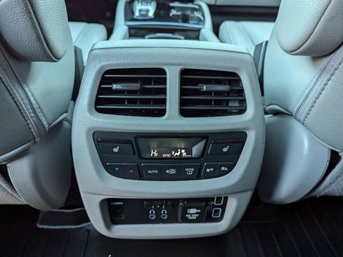 Used 2019 Honda Pilot Touring image 43