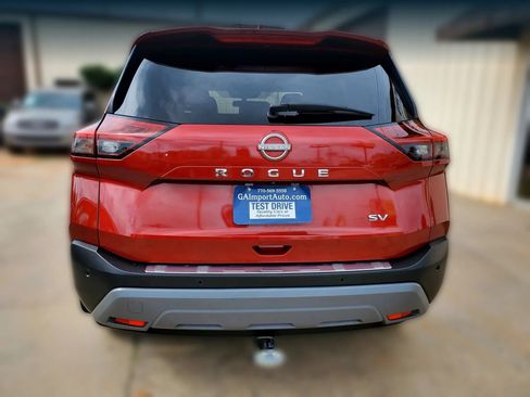 Used 2023 Nissan Rogue SV w/ SV Premium B Package FWD image 12